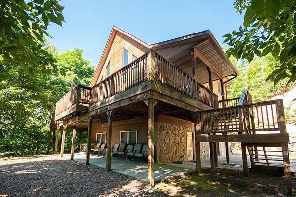 10.9 Acres of Land with Home for Lease in Bryson City, North Carolina