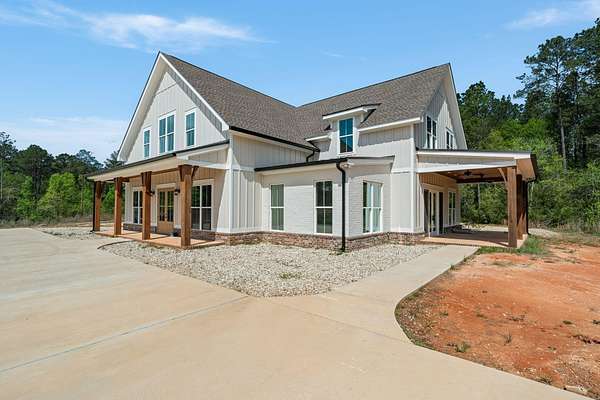 17 Acres of Commercial Land for Sale in Sumrall, Mississippi