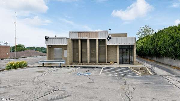 2.7 Acres of Mixed-Use Land for Auction in Canton, Ohio