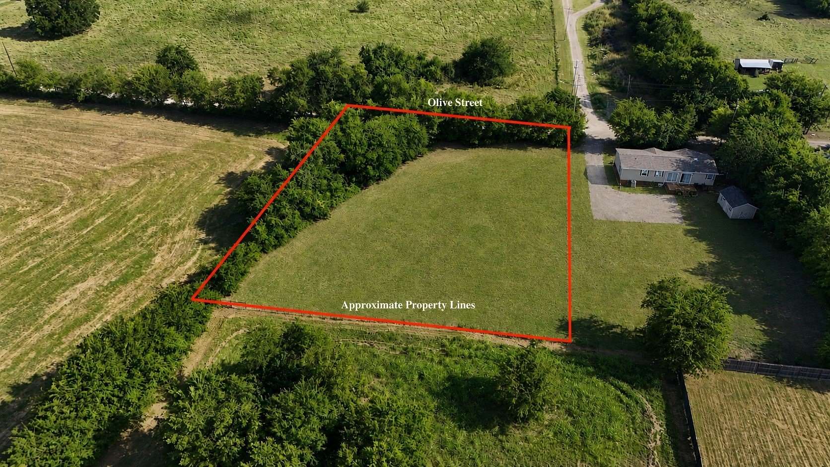 0.9 Acres of Residential Land for Sale in Lone Oak, Texas