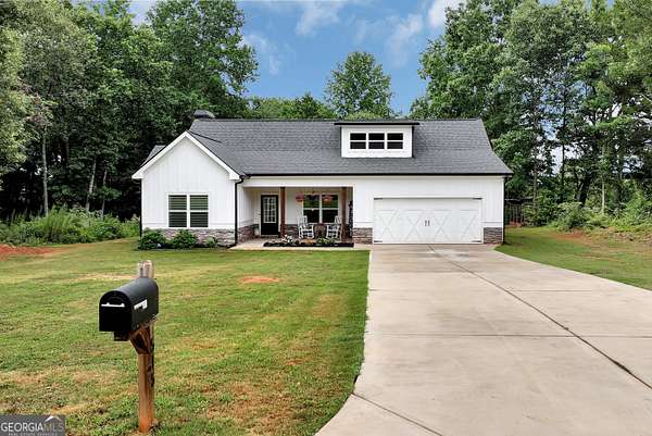 2 Acres of Land with Home for Sale in Pendergrass, Georgia