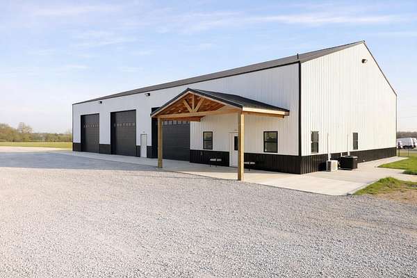 1.5 Acres of Improved Commercial Land for Sale in Elkton, Kentucky