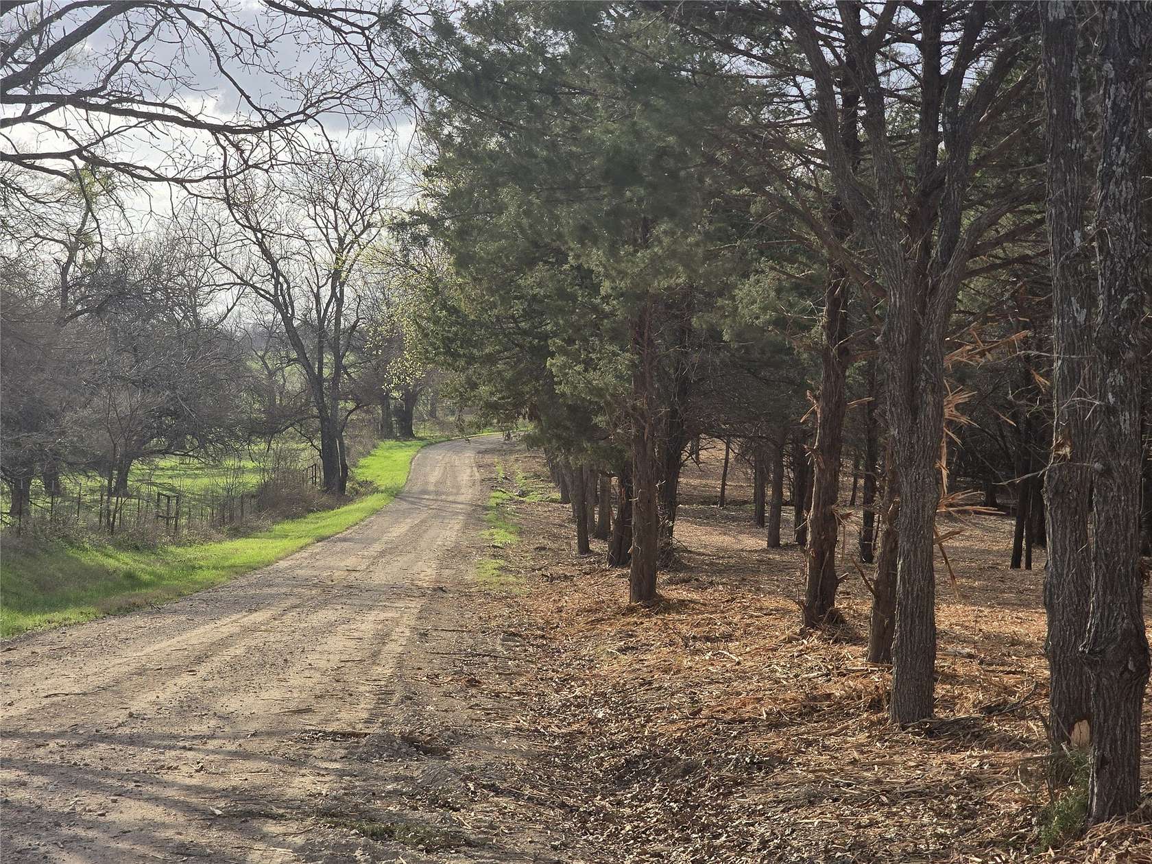 10.2 Acres of Land for Sale in Sulphur Springs, Texas