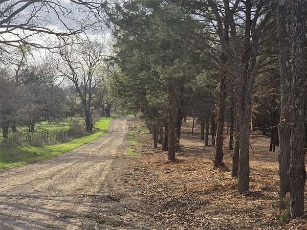 10.2 Acres of Land for Sale in Sulphur Springs, Texas
