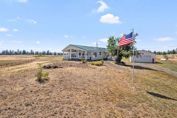 9.77 Acres of Improved Land for Sale in Medical Lake, Washington