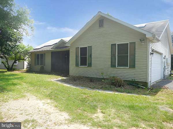 4.87 Acres of Land with Home for Sale in Warwick, Maryland