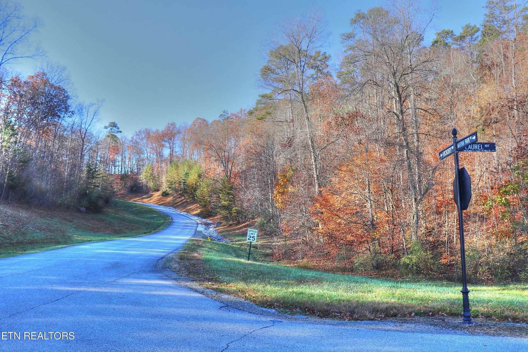 1.44 Acres of Residential Land for Sale in La Follette, Tennessee