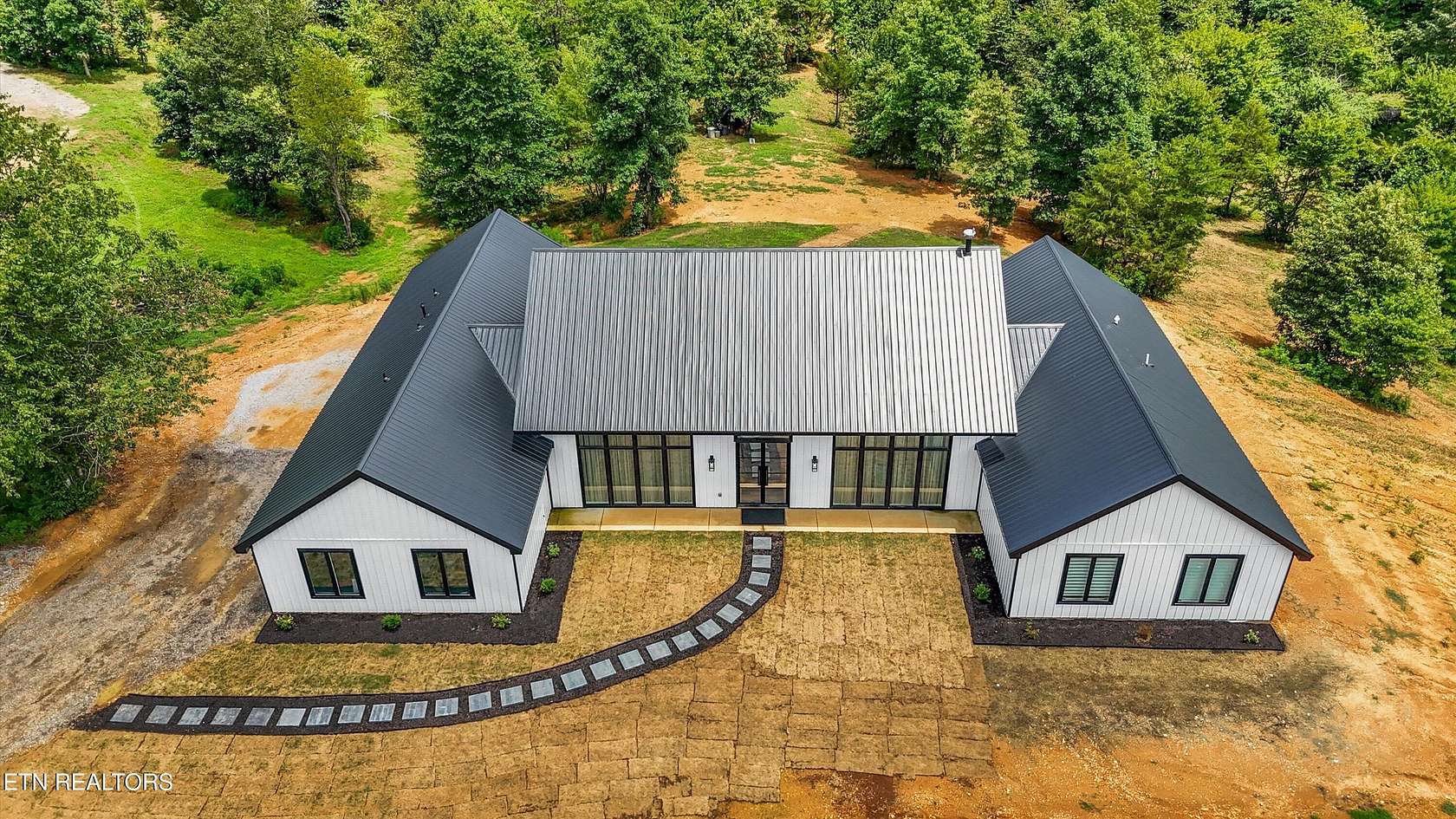 5.59 Acres of Land with Home for Sale in Loudon, Tennessee