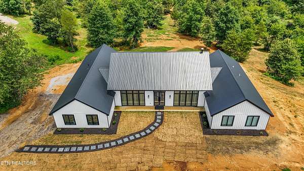 5.59 Acres of Land with Home for Sale in Loudon, Tennessee