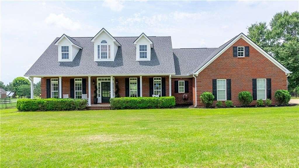 3.22 Acres of Land with Home for Sale in Salem, Alabama