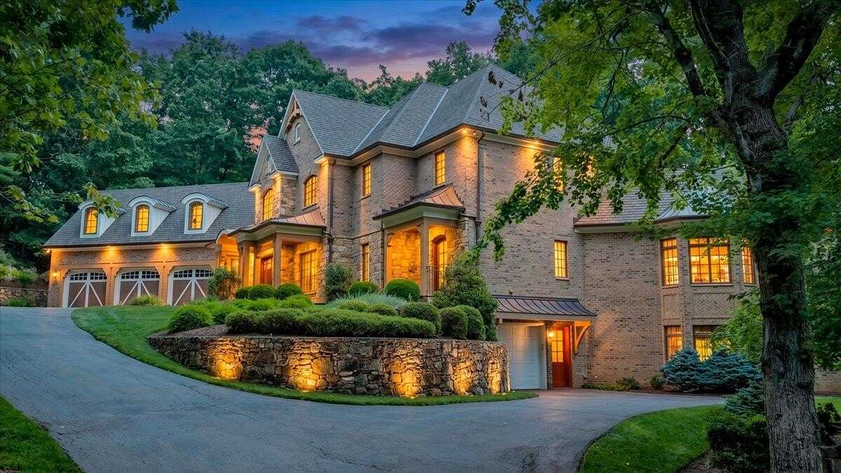 10 Acres of Land with Home for Sale in Bent Mountain, Virginia