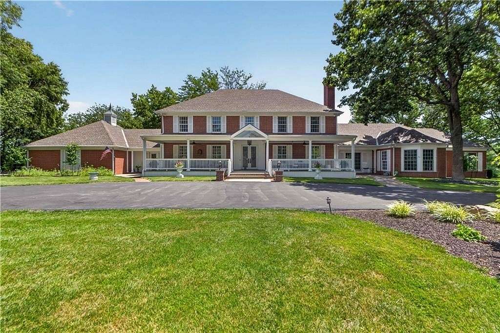 2.57 Acres of Land with Home for Sale in Leavenworth, Kansas