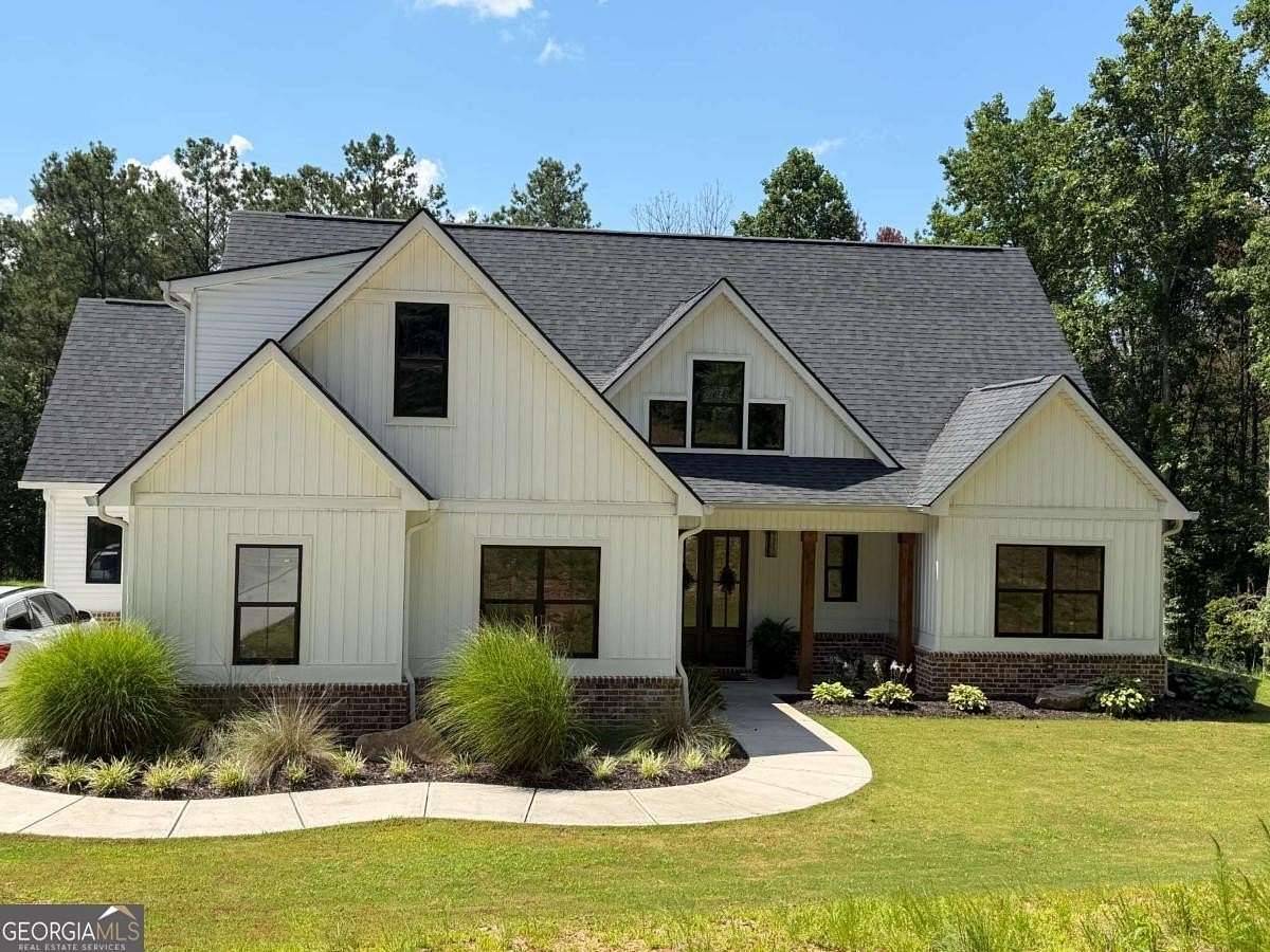 20 Acres of Land with Home for Sale in Whitesburg, Georgia
