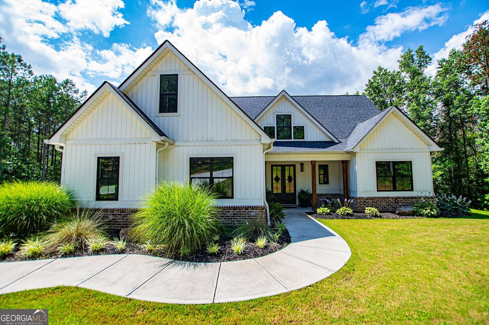 20 Acres of Land with Home for Sale in Whitesburg, Georgia