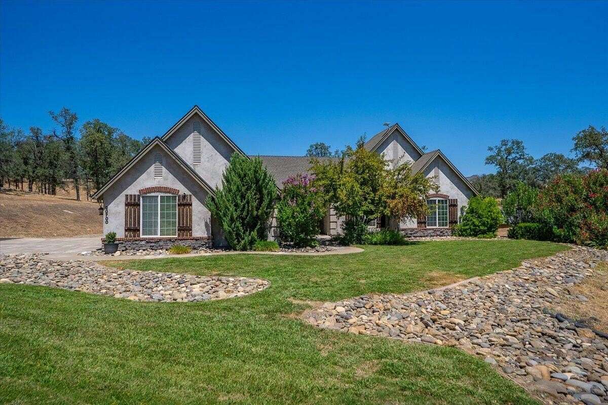 3.54 Acres of Land with Home for Sale in Redding, California