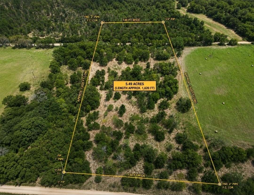 5.5 Acres of Residential Land for Sale in Navarro, Texas