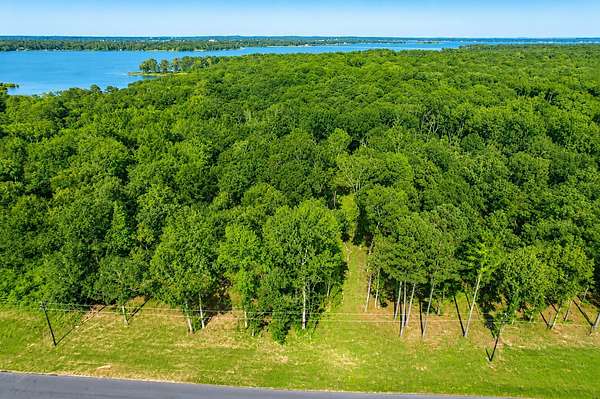 1.71 Acres of Residential Land for Sale in LaRue, Texas