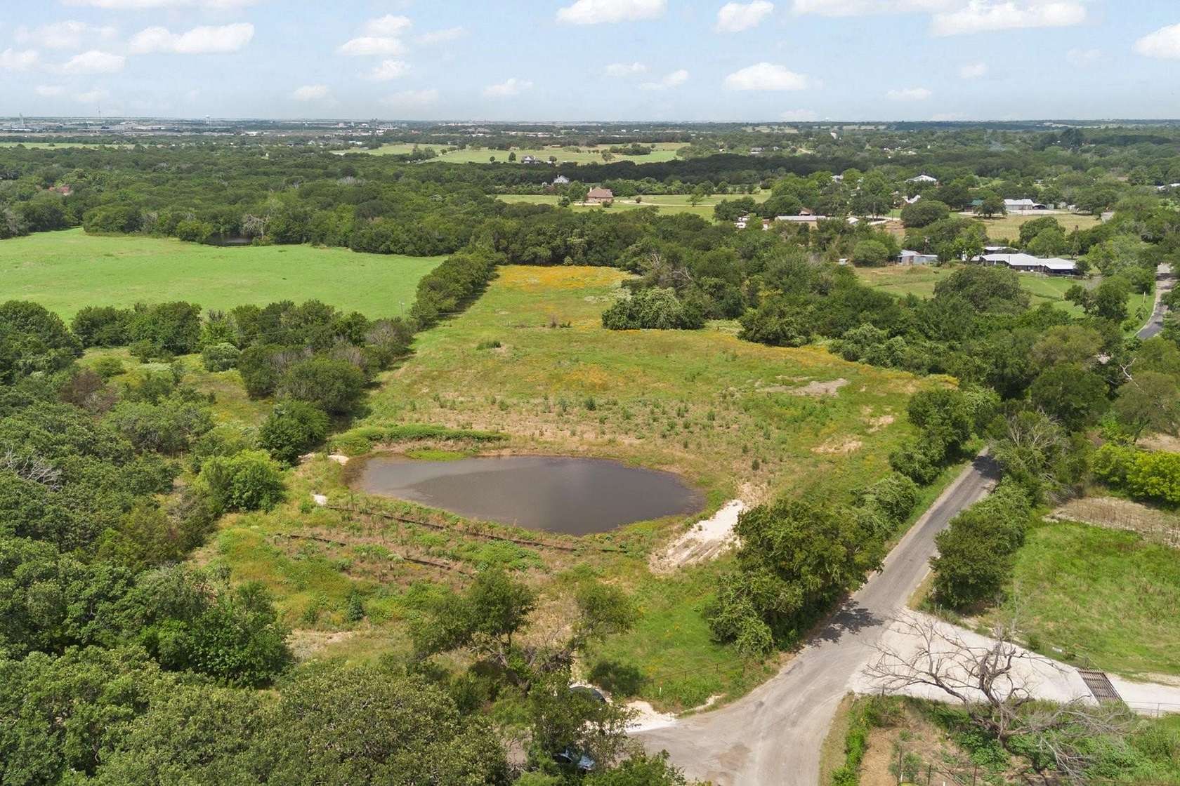5 Acres of Land for Sale in Cleburne, Texas