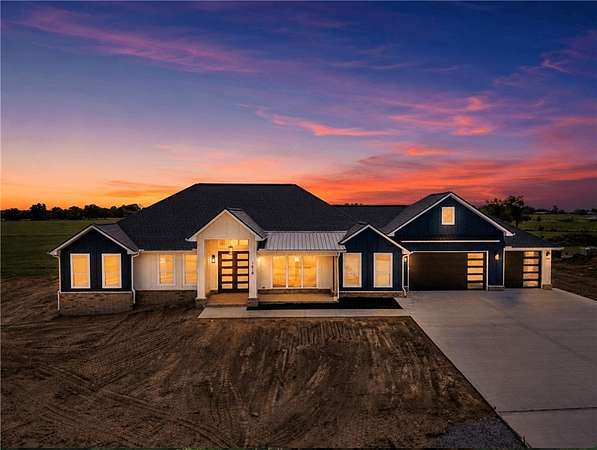 2 Acres of Land with Home for Sale in Highfill, Arkansas