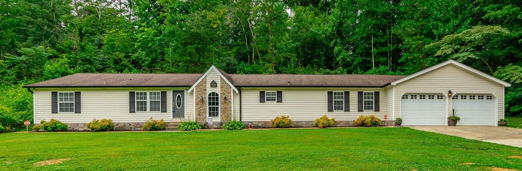 3 Acres of Land with Home for Sale in Rossville, Georgia