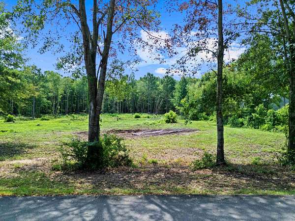 3 Acres of Residential Land for Sale in Kilgore, Texas