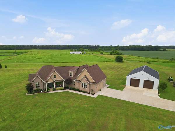 20 Acres of Land with Home for Sale in Ardmore, Alabama