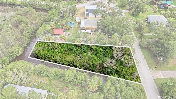 0.25 Acres of Land for Sale in Crystal River, Florida