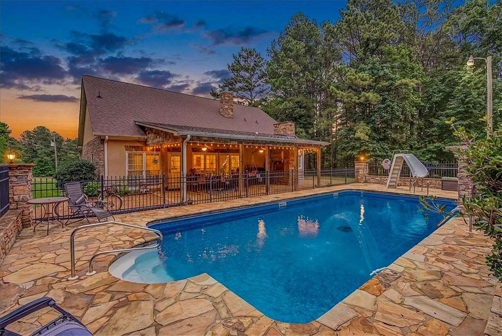 5.1 Acres of Land with Home for Sale in Bremen, Georgia