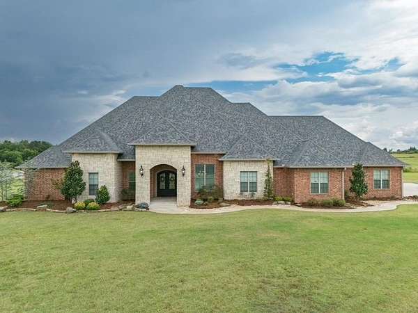 4.77 Acres of Land with Home for Sale in Shawnee, Oklahoma