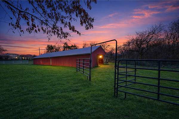 2.48 Acres of Land with Home for Sale in Cunningham, Tennessee