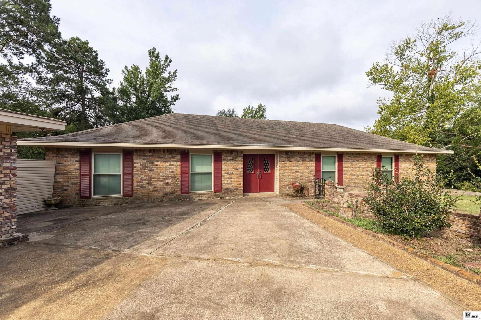 30.7 Acres of Land with Home for Sale in Choudrant, Louisiana