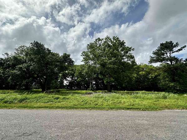 0.35 Acres of Land for Sale in Raceland, Louisiana