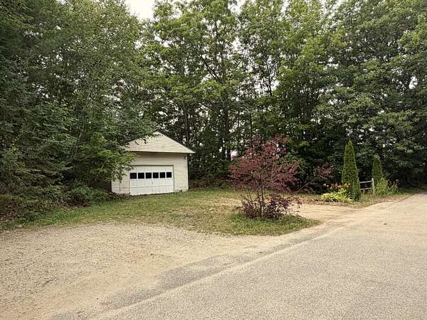 0.25 Acres of Residential Land for Sale in Auburn, Maine