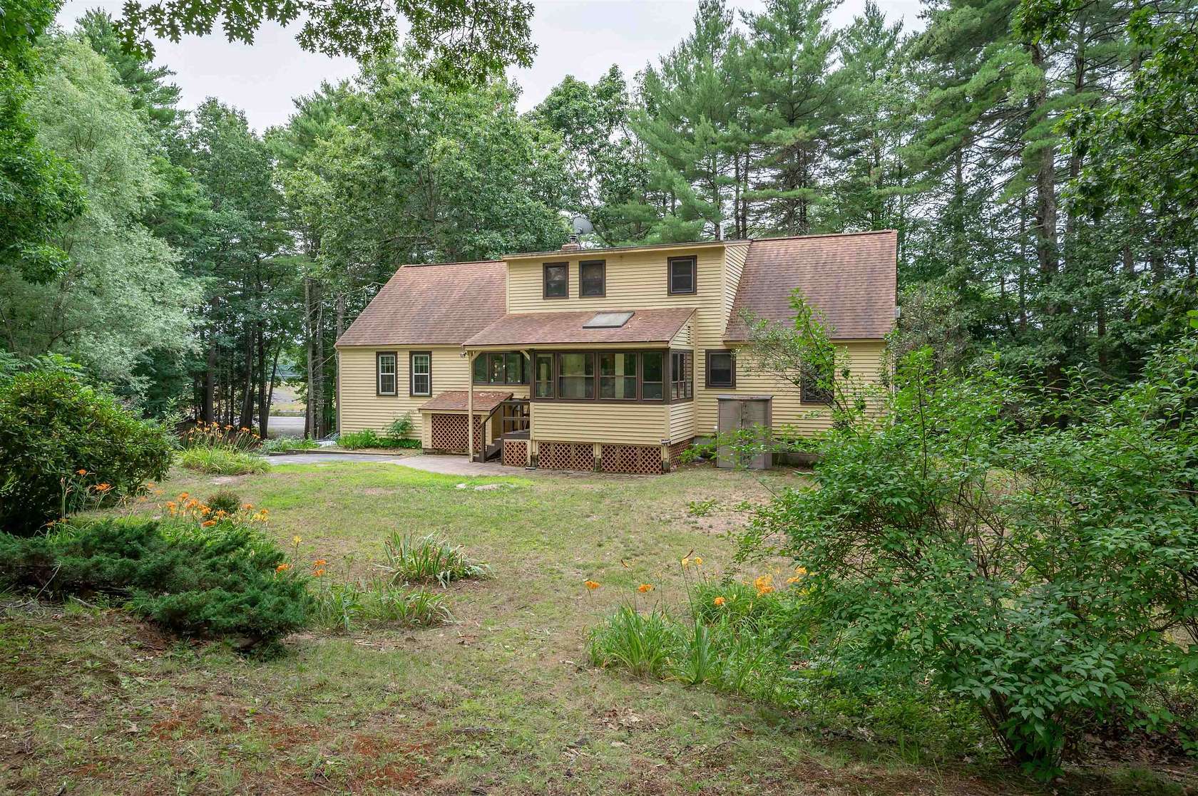 2.63 Acres of Land with Home for Sale in Amherst, New Hampshire