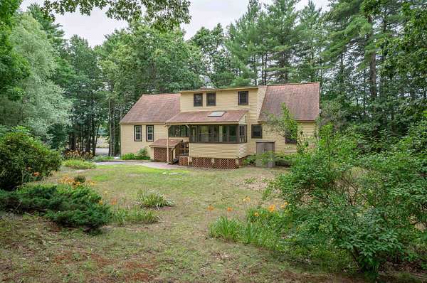 2.63 Acres of Land with Home for Sale in Amherst, New Hampshire