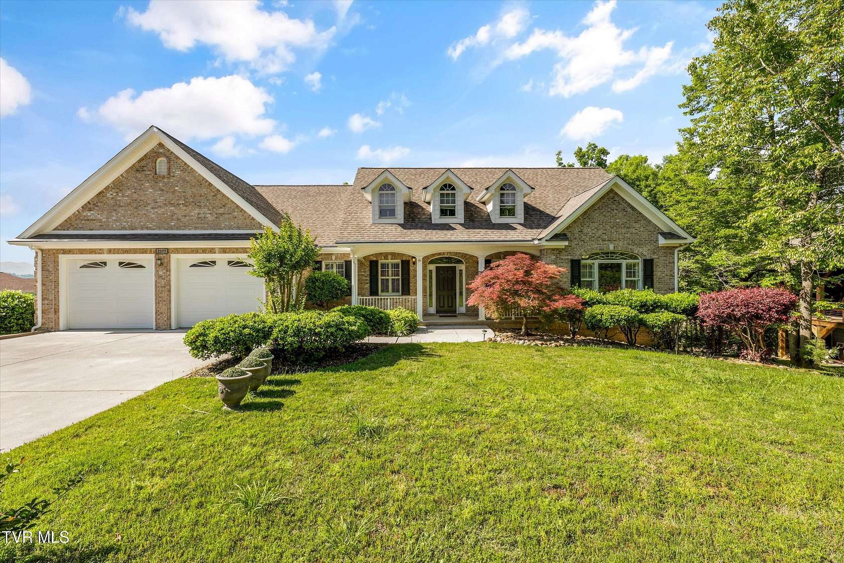 1.53 Acres of Land with Home for Sale in Dandridge, Tennessee