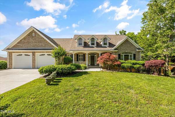 1.53 Acres of Land with Home for Sale in Dandridge, Tennessee