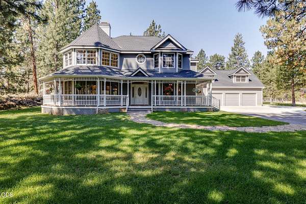 2.39 Acres of Land with Home for Sale in Bend, Oregon