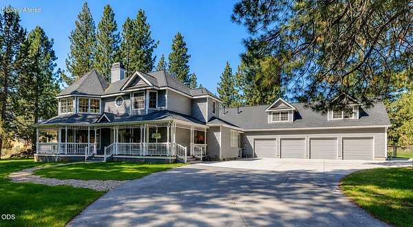 2.39 Acres of Land with Home for Sale in Bend, Oregon