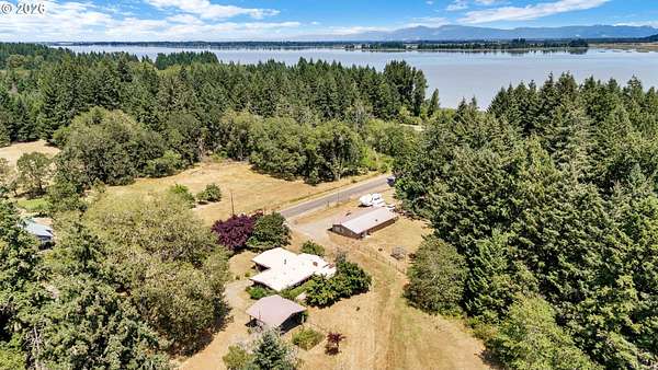 15.8 Acres of Land for Sale in Veneta, Oregon