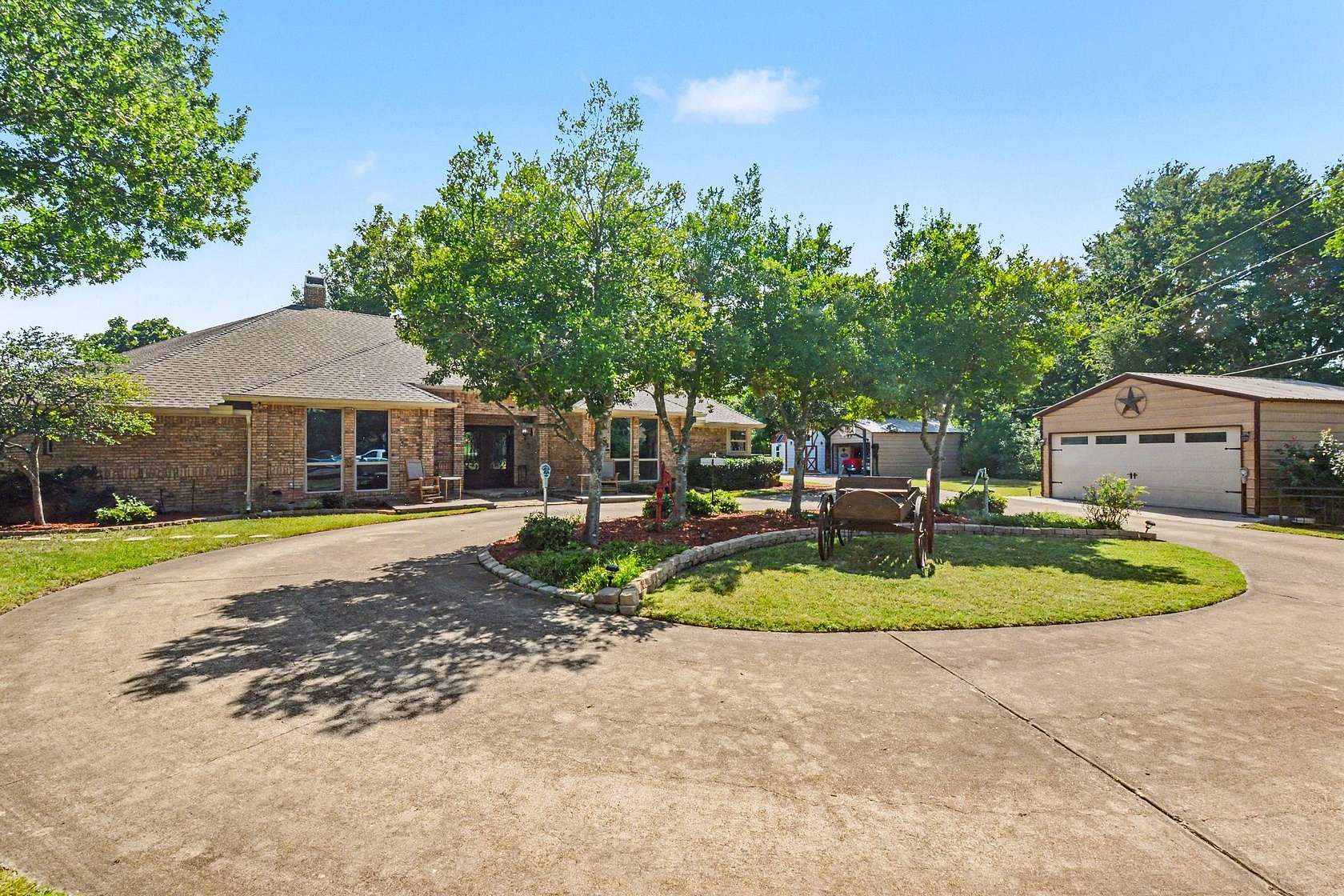 4 Acres of Land with Home for Sale in Lucas, Texas