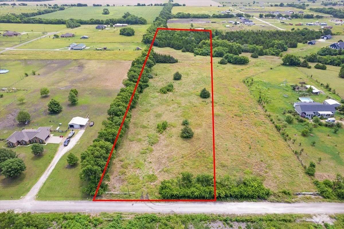 5.2 Acres of Residential Land for Sale in Trenton, Texas