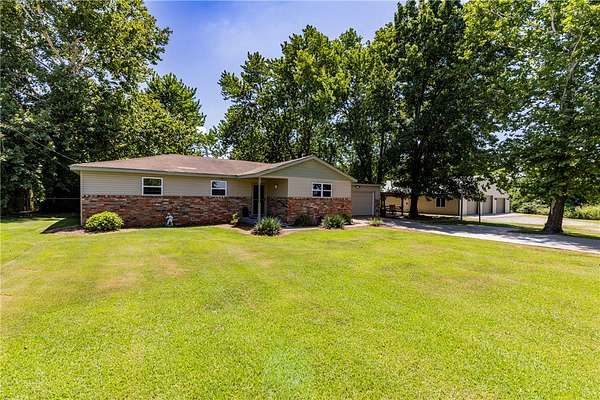 4 Acres of Improved Mixed-Use Land for Sale in Rogers, Arkansas
