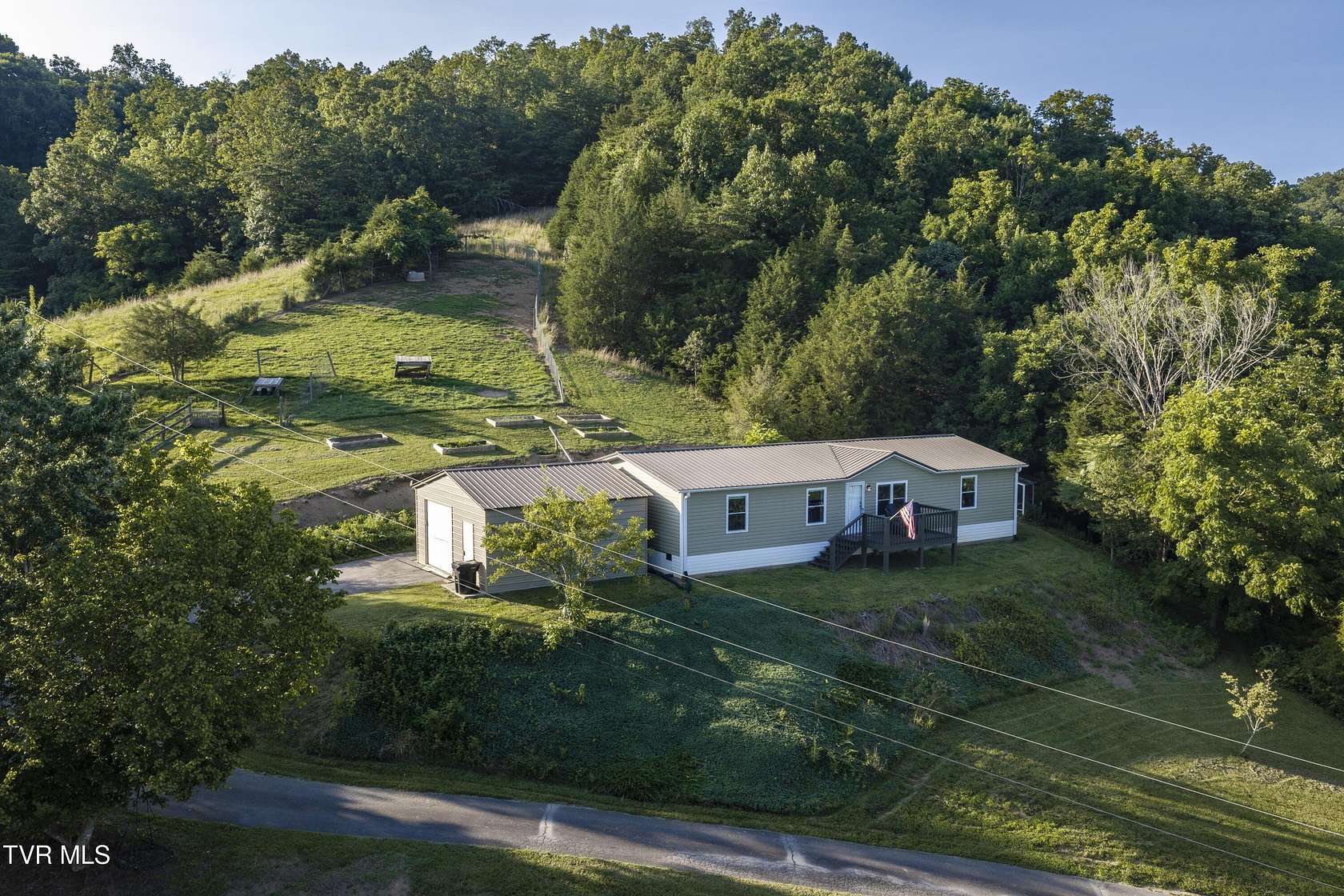 2.5 Acres of Land with Home for Sale in Blountville, Tennessee