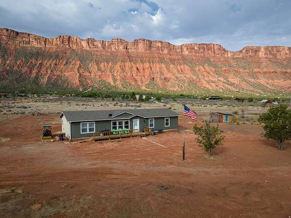 4.62 Acres of Land with Home for Sale in Castle Valley, Utah