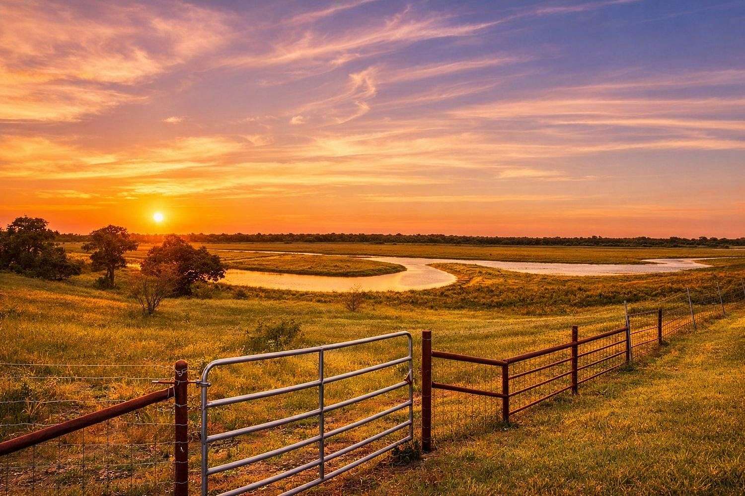 220 Acres of Land with Home for Sale in Tivoli, Texas