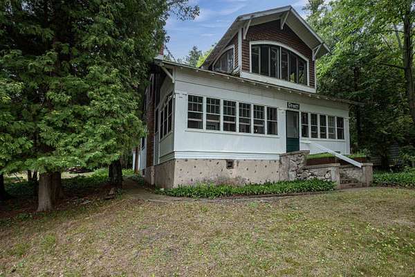 2.1 Acres of Land with Home for Sale in Sturgeon Bay, Wisconsin