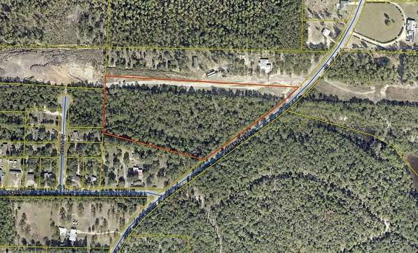10.7 Acres of Land for Sale in DeFuniak Springs, Florida