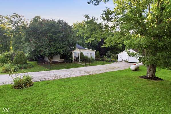 5 Acres of Land with Home for Sale in Brazil, Indiana