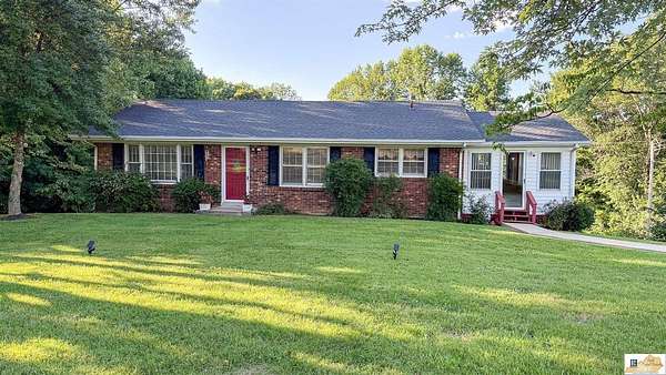 4 Acres of Land with Home for Sale in Glasgow, Kentucky
